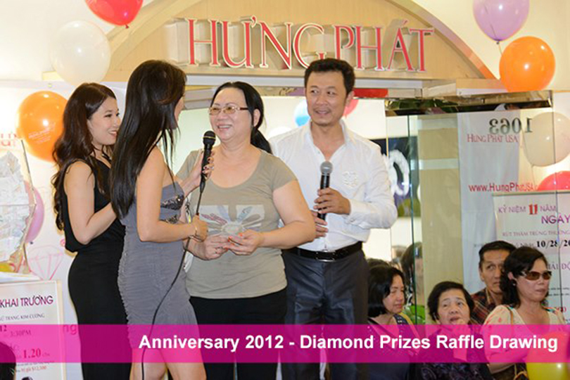 9 Diamond Raffle Prizes Anniversary_2012_ (1).jpg